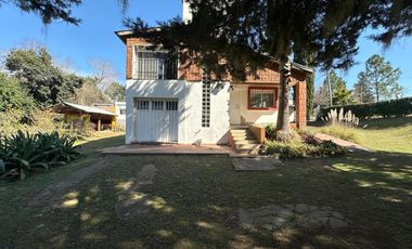 VENTA CASA OLIVEROS - GRAN TERRENO - CERCA DEL RIO