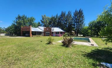 VENTA CASA 3 AMB Bº PRIVADO LOS OMBÚES FCIO VARELA