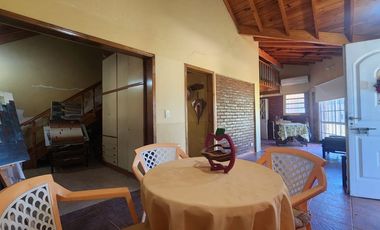 VENTA CASA 3 AMB Bº PRIVADO LOS OMBÚES FCIO VARELA