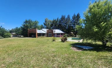 VENTA CASA 3 AMB Bº PRIVADO LOS OMBÚES FCIO VARELA