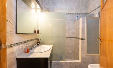 Casa Multifamiliar 3 en 1  cochera patio FINANCIA