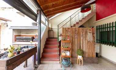 Casa Multifamiliar 3 en 1  cochera patio FINANCIA