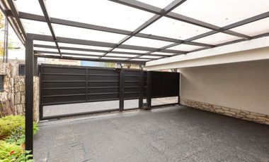 Casa Multifamiliar 3 en 1  cochera patio FINANCIA