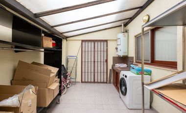 Casa Multifamiliar 3 en 1  cochera patio FINANCIA