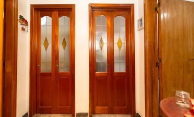 Casa Multifamiliar 3 en 1  cochera patio FINANCIA