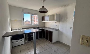 Departamento de 2 ambientes con cochera