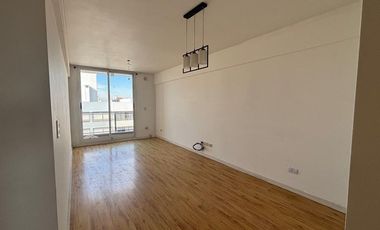 Departamento de 2 ambientes con cochera