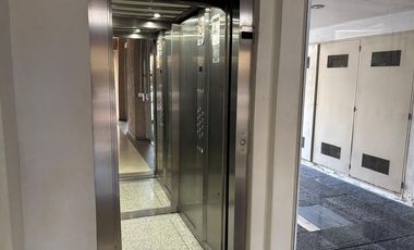 Departamento de 2 ambientes con cochera