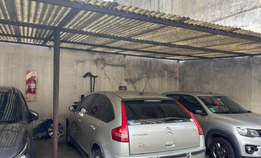 Departamento de 2 ambientes con cochera