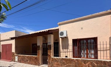 CASA EN VENTA EN PEHUAJÓ CON PILETA