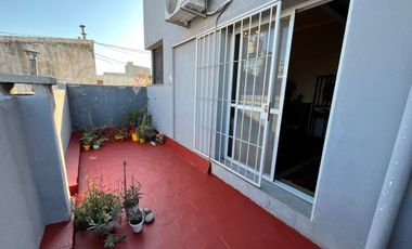 INTERNO IMPECABLE DE 1 DORMITORIO EN BV PELLEGRINI
