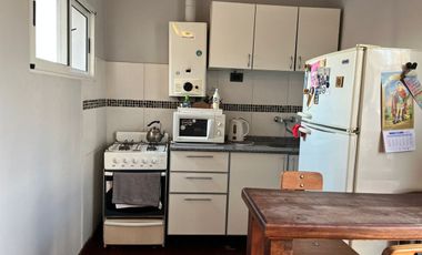 INTERNO IMPECABLE DE 1 DORMITORIO EN BV PELLEGRINI