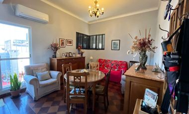 INTERNO IMPECABLE DE 1 DORMITORIO EN BV PELLEGRINI