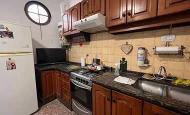 VENTA LOTE PROPIO CON 2 CASAS - OPORTUNIDAD