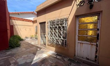 VENTA LOTE PROPIO CON 2 CASAS - OPORTUNIDAD