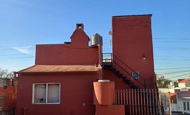 VENTA LOTE PROPIO CON 2 CASAS - OPORTUNIDAD