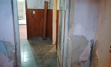 VENTA LOTE PROPIO CON 2 CASAS - OPORTUNIDAD