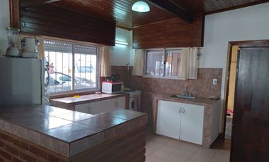 Casa 3 ambientes con patio amplio, El Tejado