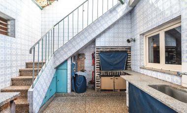 VENTA CASA 5 AMBIENTES APTO CREDITO  AVELLANEDA