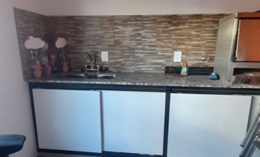 CASA EN VENTA LUIS GUILLON 4 AMBIENTES