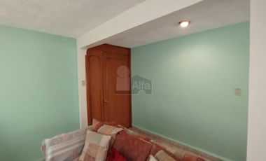 CASA EN VENTA EN ESQUINA COL. CONSTITUCION DE 1917