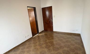 ALQUILER DE DEPARTAMENTO EN CASEROS