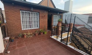 ALQUILER DE CASA EN CASEROS