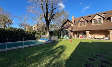 VENTA CASA 7 AMBIENTES SAN ISIDRO  PILETA AP CRED