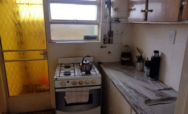 VENDE DEPARTAMENTO 2 AMBIENTES CIUDAD DE AZUL