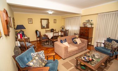 Venta semipiso elegante 2 dormitorios