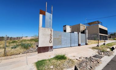 Venta Lote Apto PH B° Privado frente Dalvian