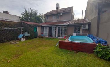 Chalet en venta en Castelar Sur