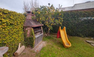 Chalet en venta en Castelar Sur