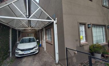 Chalet en venta en Castelar Sur