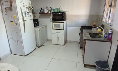 VENTA CASA 4 AMB c/COCHERA - ESTEBAN ECHEVERRIA