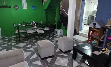 VENTA CASA 4 AMB c/COCHERA - ESTEBAN ECHEVERRIA
