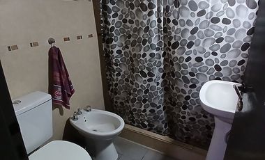 VENTA CASA 4 AMB c/COCHERA - ESTEBAN ECHEVERRIA