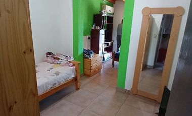 VENTA CASA 4 AMB c/COCHERA - ESTEBAN ECHEVERRIA