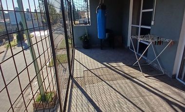 VENTA CASA 4 AMB c/COCHERA - ESTEBAN ECHEVERRIA