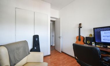 Venta Departamento 4 amb. vista al rio con cochera