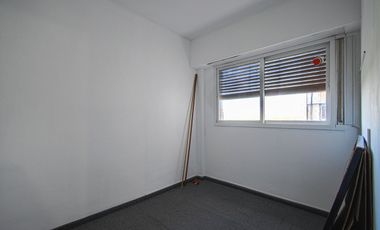 Venta Departamento 4 amb. vista al rio con cochera