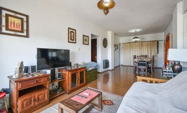 Venta Departamento 4 amb. vista al rio con cochera