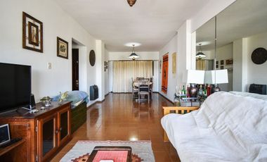 Venta Departamento 4 amb. vista al rio con cochera