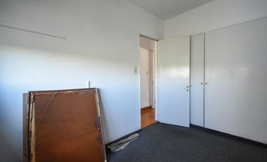 Venta Departamento 4 amb. vista al rio con cochera