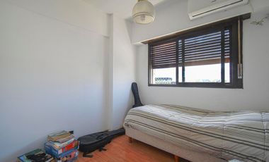 Venta Departamento 4 amb. vista al rio con cochera