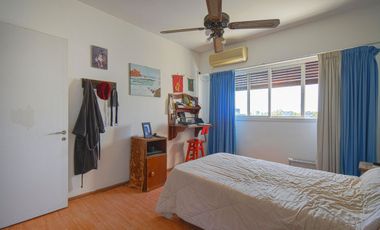 Venta Departamento 4 amb. vista al rio con cochera
