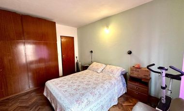 VENTA CASA 4 AMBIENTES MORENO