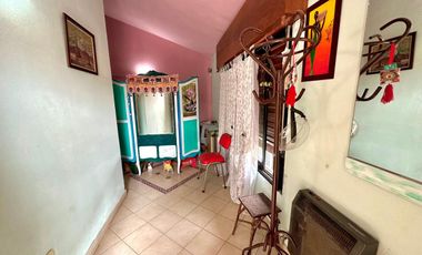 VENTA CASA 4 AMBIENTES MORENO