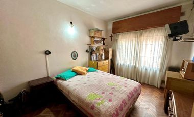 VENTA CASA 4 AMBIENTES MORENO