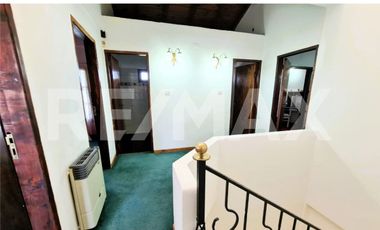 VENTA Casa 4 dorm - B Centro Oeste - Larrea 600